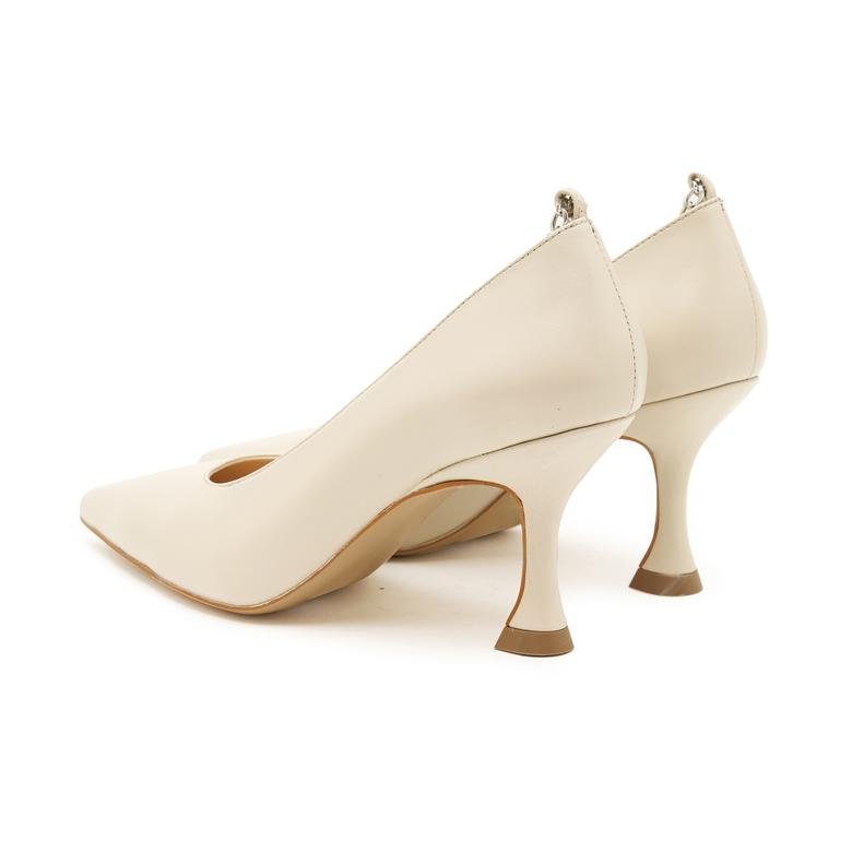 Bej Engracia Kadın Zincir Detaylı Deri Klasik Ayakkabı 2010047608010