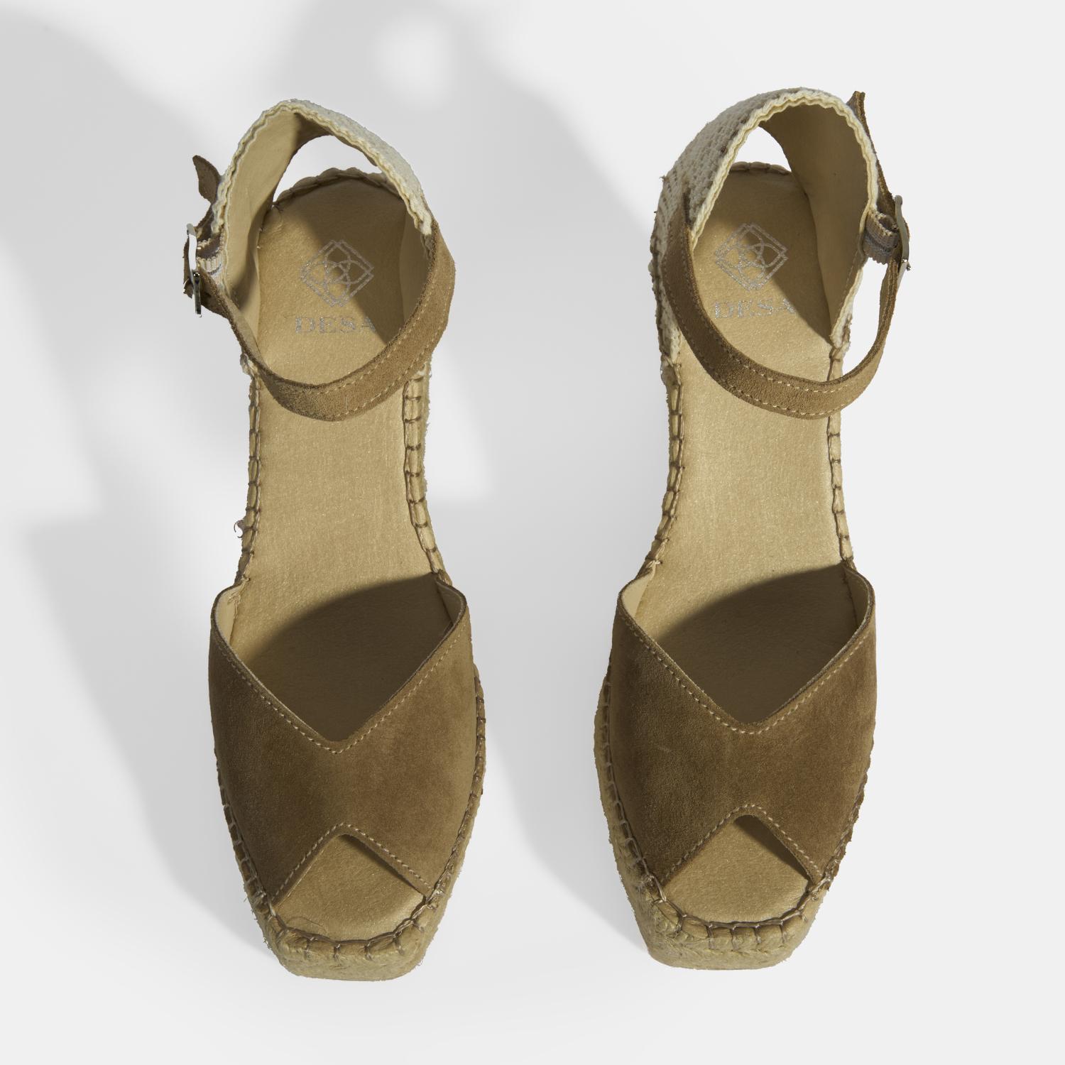 Bej Kadın Toka Detaylı Dolgu Topuklu Süet Espadril 2010054123002