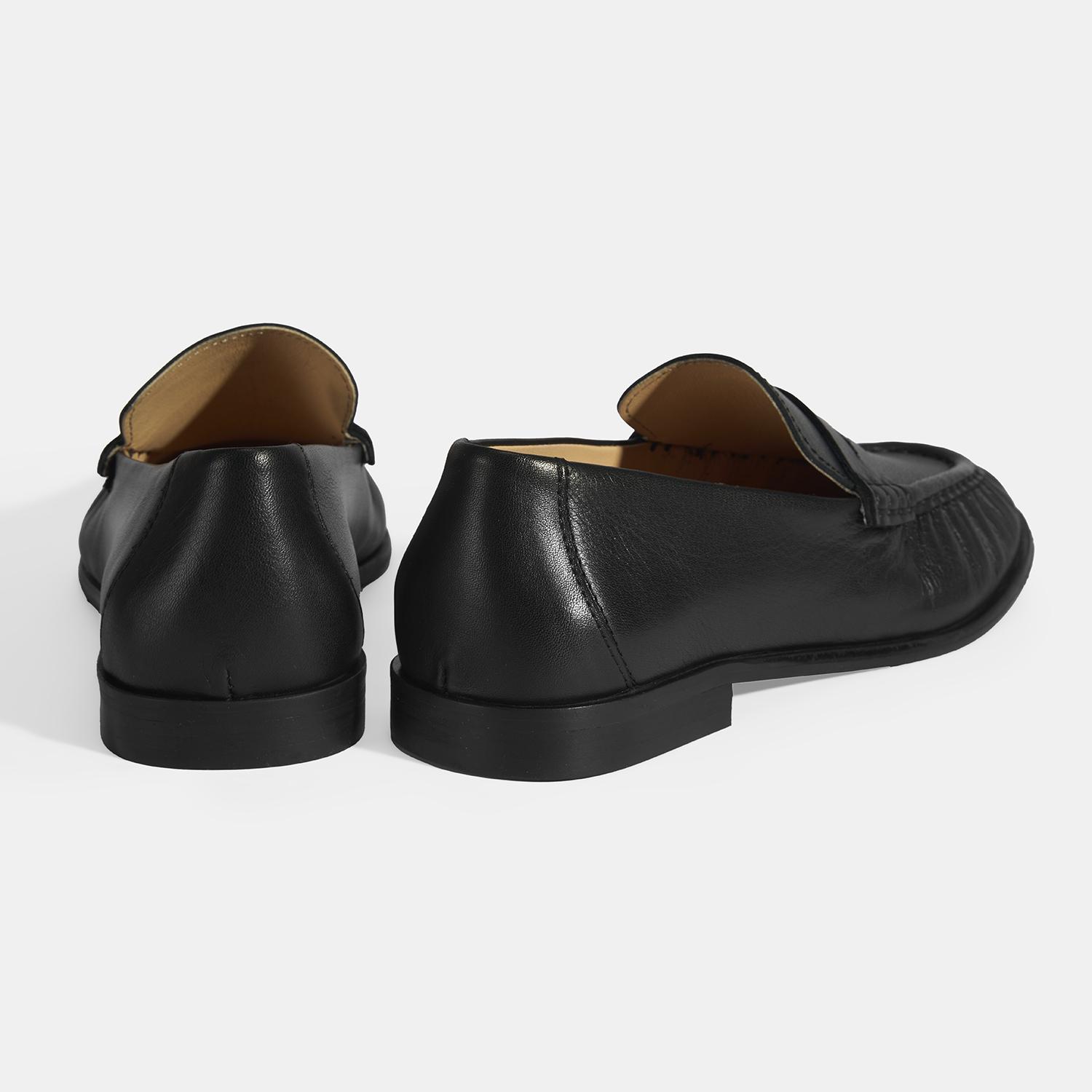 Kadın Siyah Slip-On Deri Loafer 2010054333002
