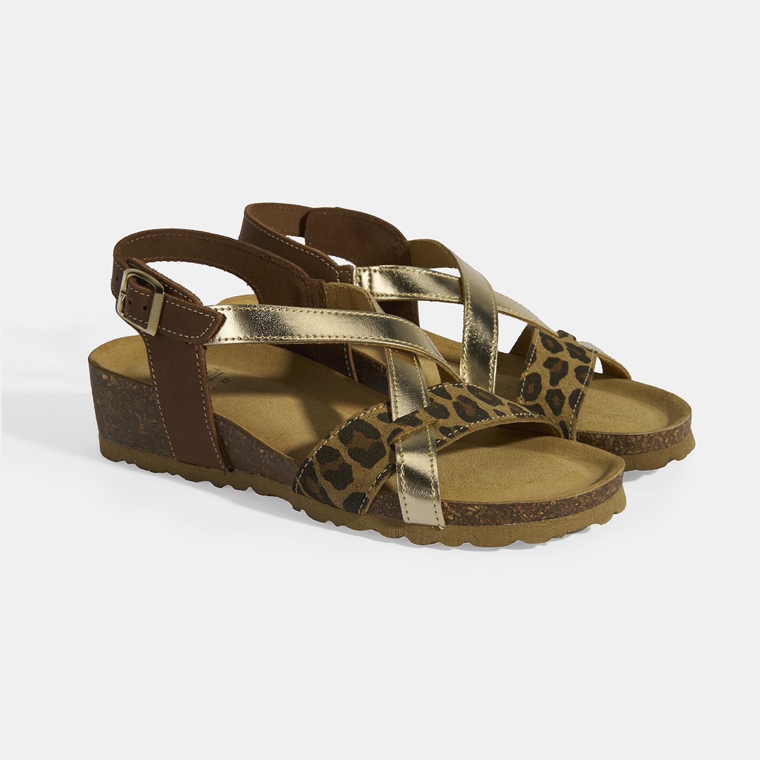 Leopar Kadın Toka Detaylı Nubuk Sandalet 2010053986002